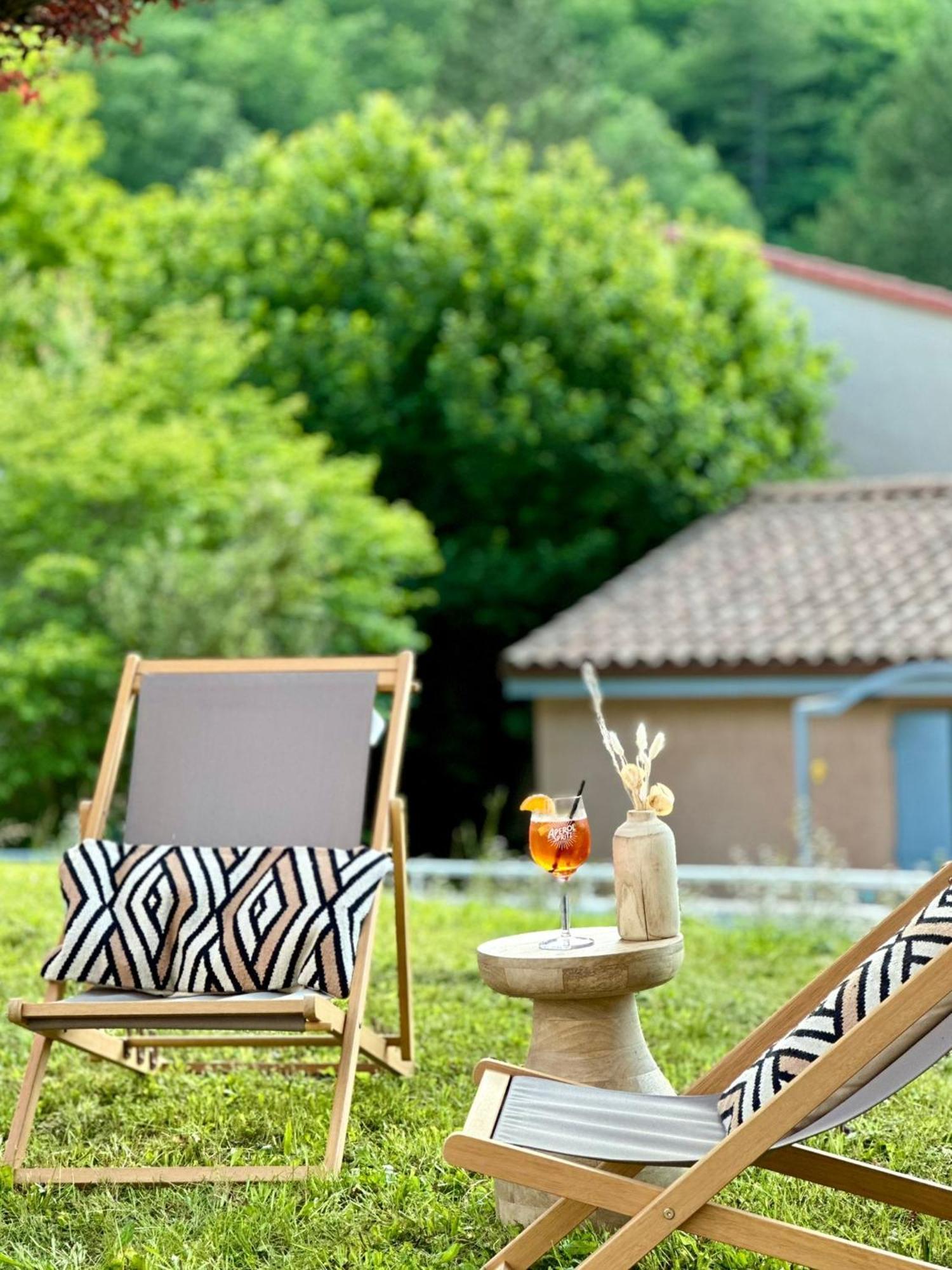 Hotel Le Refuge Des Sources 디뉴레뱅 외부 사진